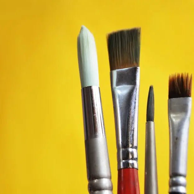 A Beginner's Guide to Artists Brushes